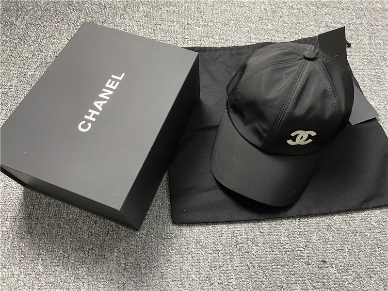 Casquette channel